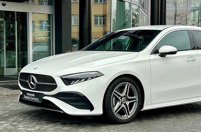 Mercedes-Benz Klasa A cena 168900 przebieg: 3900, rok produkcji 2023 z Warszawa małe 121